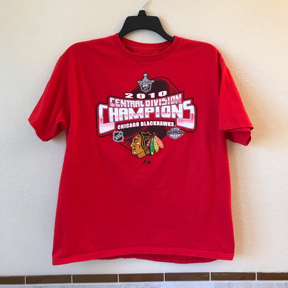 Chicago Blackhawks Hockey 2010 Central Division Champions T Shirt Size L Red